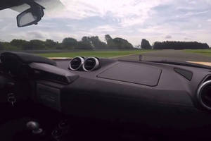 Embarquez en Lotus Evora Sport 410 sur la piste d'Hethel