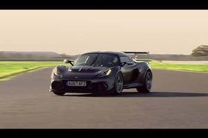 La Lotus Exige Cup 430 en action sur la piste d'Hethel