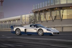 Une Maserati MC12 Stradale à vendre chez Broad Arrow à Monterey