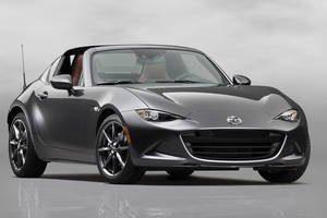 La Mazda MX-5 s'offre un toit rigide rétractable