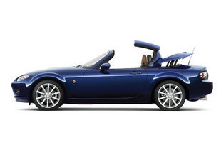 La Mazda MX-5 se met au Coupé-Cabriolet