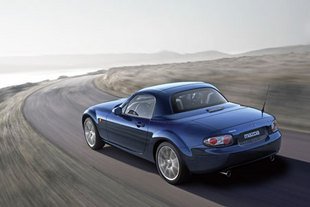 Nouvelles photos de la MX5 Coupé-Cabriolet