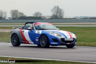 Mazda MX5 Open Race, l'air de la piste