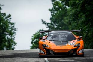 La McLaren 650S GT3 sort du bois en vidéo