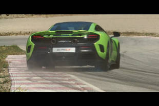 La McLaren 675LT se lâche sur circuit