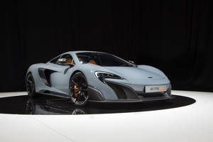 Une McLaren 675LT Coupé unique aux enchères