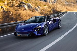 700 ch pour la nouvelle McLaren Artura Spider