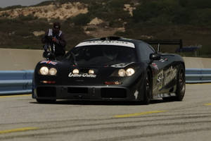 Mika Hakkinen en piste dans la McLaren F1 GTR