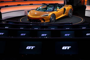 McLaren offre un Grand Tour à sa nouvelle GT