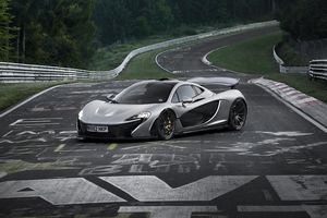 La McLaren P1 fête ses 10 ans