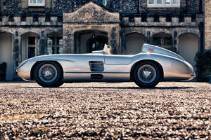 Une Mercedes 300 SLR Recreation aux enchères