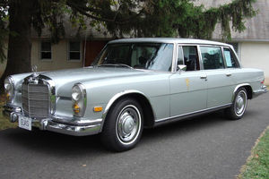 Une Mercedes-Benz 600 ex-Elvis Presley aux enchères