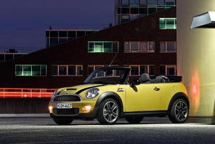 La Mini 2 se décline enfin en Cabriolet 