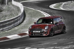 Un prototype MINI John Cooper Works GP sur le Nürburgring