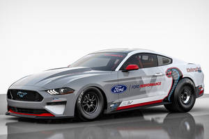 Mustang Cobra Jet 1400 : le dragster électrique de Ford Performance