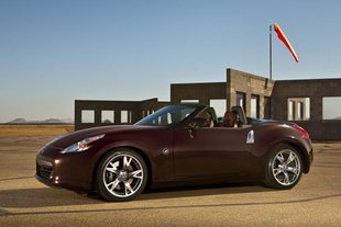 La Nissan 370Z enlève le haut