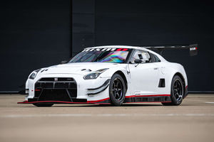 La Nissan R35 GT-R du film Gran Turismo proposée aux enchères