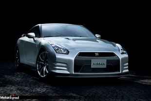 Nissan GT-R 2013 : retouches discrètes