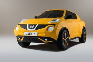 Un Nissan Juke en papier à échelle réelle