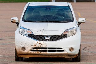 Finie la corvée du lavage ? Nissan dévoile une peinture autonettoyante