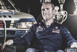 Peterhansel officialisé sur le Peugeot 2008 DKR