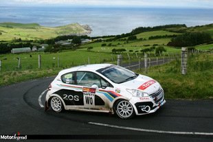 La Peugeot 208 R2 impressionne en Ulster