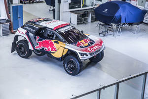 Le Peugeot 3008 DKR révèle ses couleurs