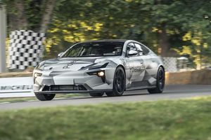 Polestar présente un prototype de la Polestar 5 à Goodwood