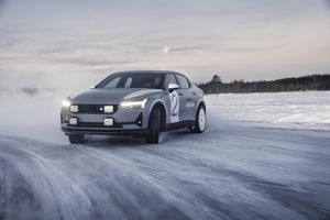 Concept Polestar 2 Arctic Circle