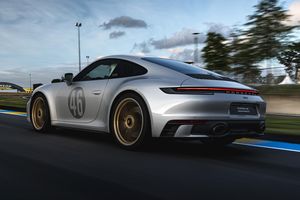 Porsche 911 Carrera GTS Le Mans Centenaire Edition