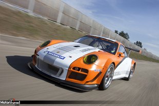 Porsche 911 GT3 R Hybrid, version 2.0