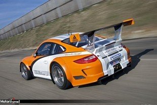 Victoire de la Porsche 911 GT3 R Hybrid 