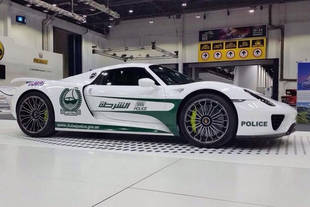 Une Porsche 918 Spyder pour la Police de Dubaï