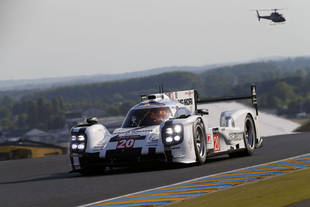 Le Mans : trois Porsche 919 Hybrid en 2015