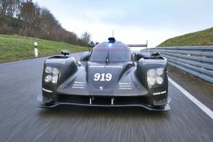 WEC : la Porsche 919 Hybrid 2015 se dévoile