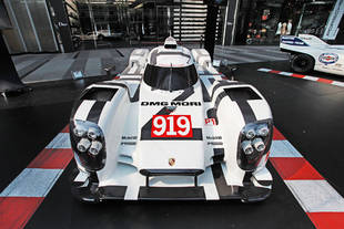 Une réplique de Porsche 919 Hybrid vendue 106 100 $