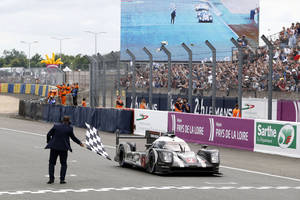Le Mans : Porsche s'impose in extremis