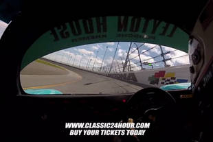 Embarquez dans la Porsche 962 Leyton House à Daytona