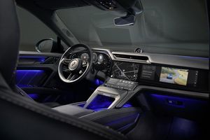 Porsche dévoile l'habitacle du nouveau Cayenne Electric