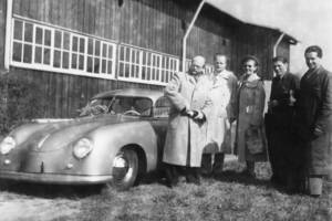 Porsche fête les 70 ans de son premier modèle livré à Zuffenhausen