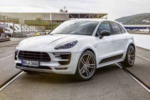 TechArt : deux packs Sport pour le Porsche Macan