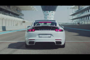 La Porsche Panamera Turbo S E-Hybrid tombe les records