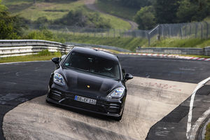 La nouvelle Porsche Panamera signe un record sur la Nürburgring Nordschleife