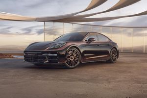 Porsche Panamera Turbo Sonderwunsch : unique