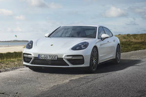 Nouvelle Porsche Panamera Turbo S E-Hybrid Sport Turismo