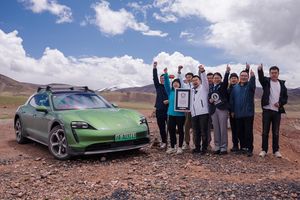 Nouveau record pour le Porsche Taycan Cross Turismo