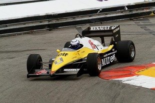 Prost retrouve sa F1 RE40 Turbo de 1983