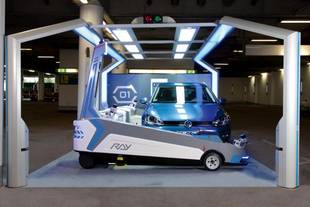 Ray, le robot voiturier de l'Aéroport de Düsseldorf