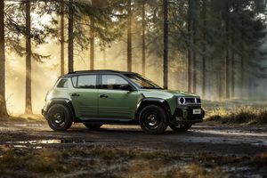 La Renault 4 E-Tech passe en mode tout-terrain
