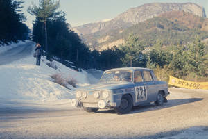 Monte-Carlo Historique : quatre R8 Gordini au départ